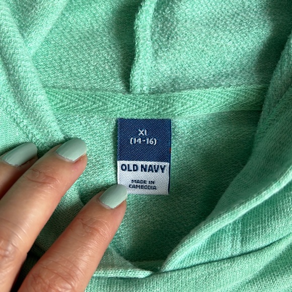 OLD NAVY | GIRL'S PULLOVER HOODIE - Picture 6 of 7
